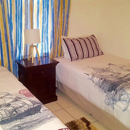 Hermanus Beach Club Apt 186 & 208 Apartment Luaran gambar